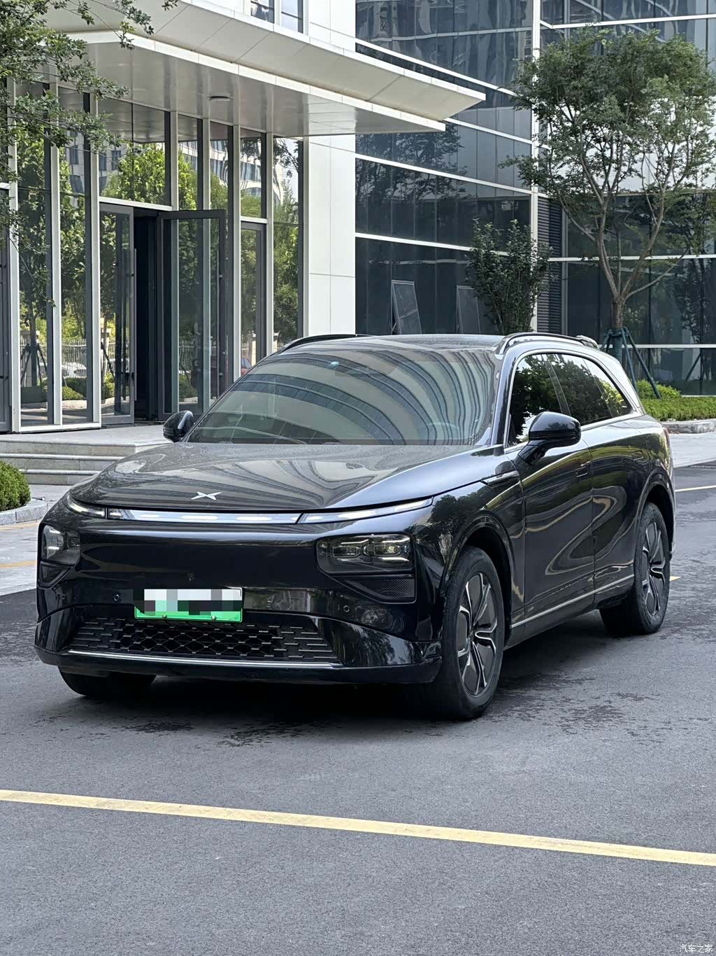 Xpeng G9, 2023 1