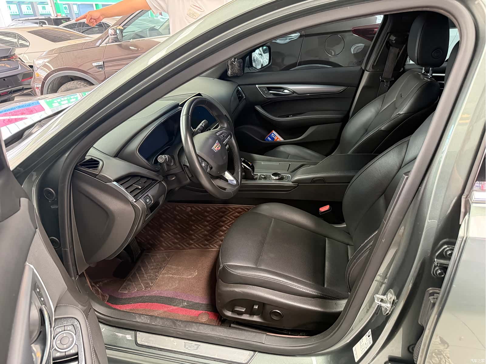 Cadillac CT5, 2023 8