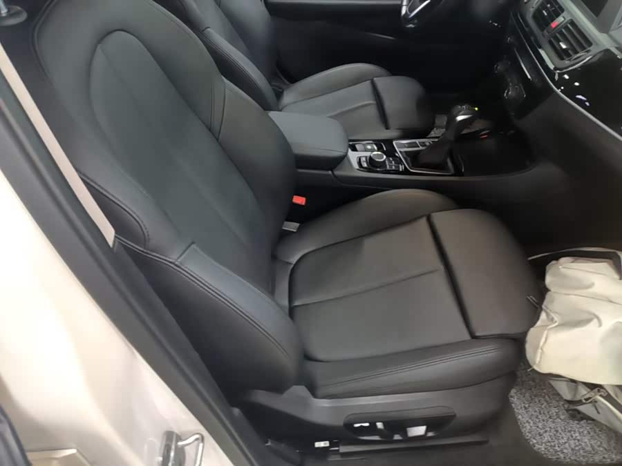 BMW 1 Series 2018, фото 25