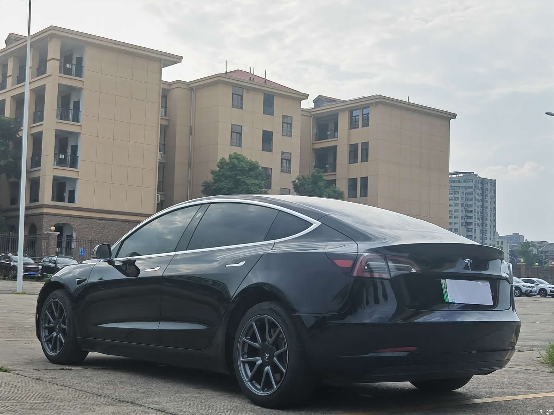 Tesla Model 3, 2020 4