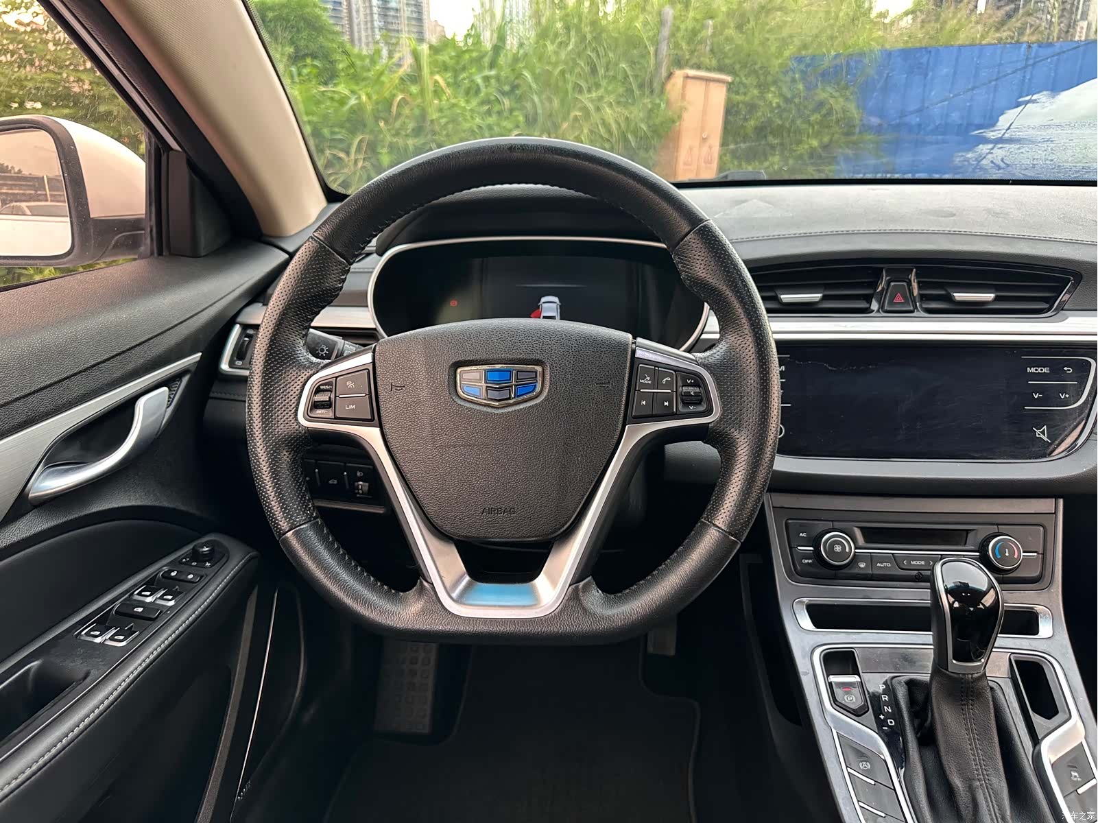 Geely Emgrand, 2018 10