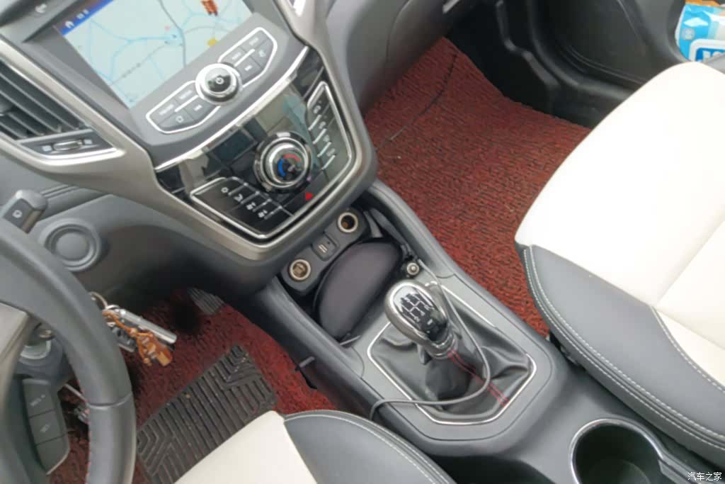 Changan CS35, 2018 16