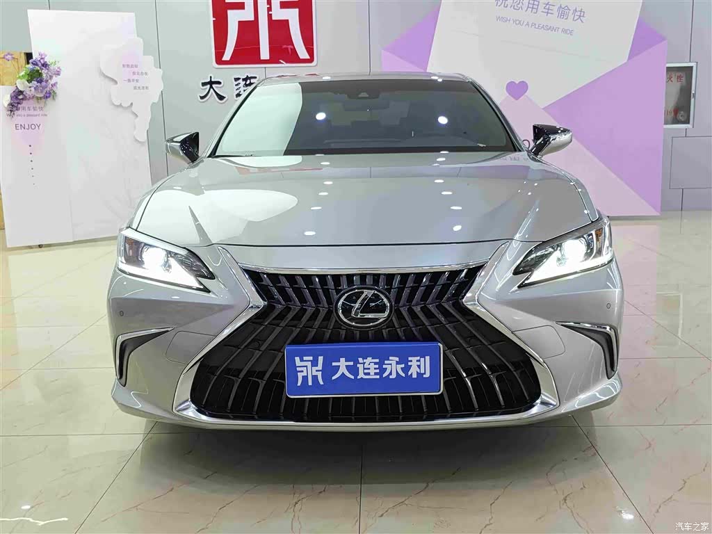 Lexus ES, 2024 2