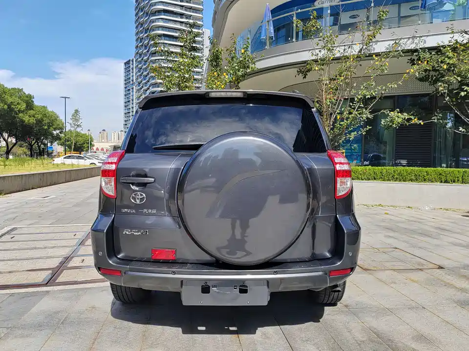 Toyota RAV4 Rongfang