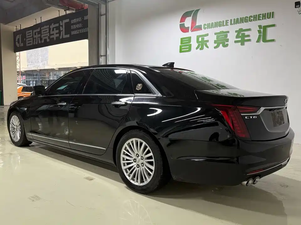 Cadillac CT6