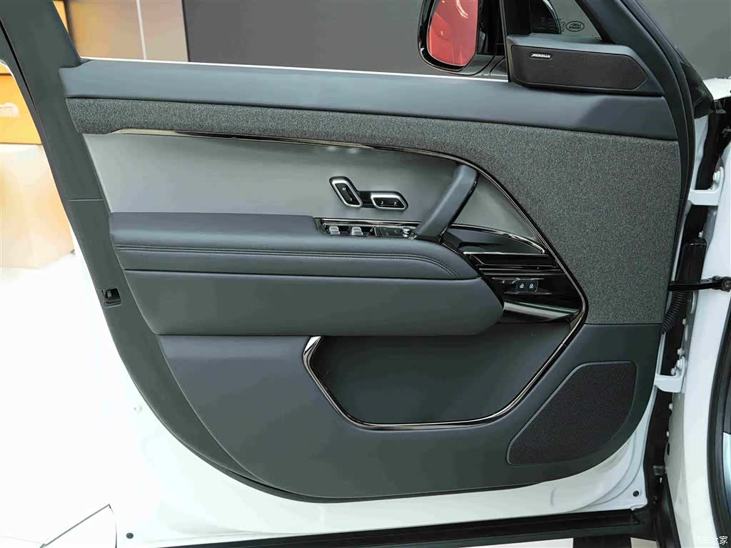 Land Rover Range Rover, 2026 14
