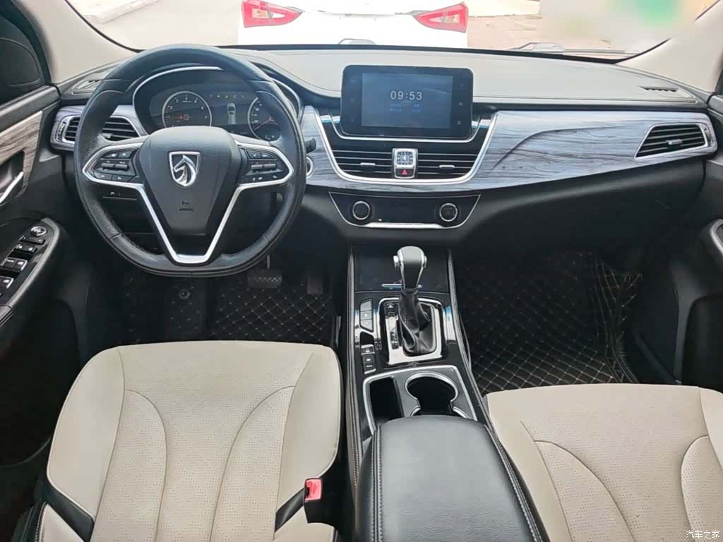 Wuling 730, 2018 10