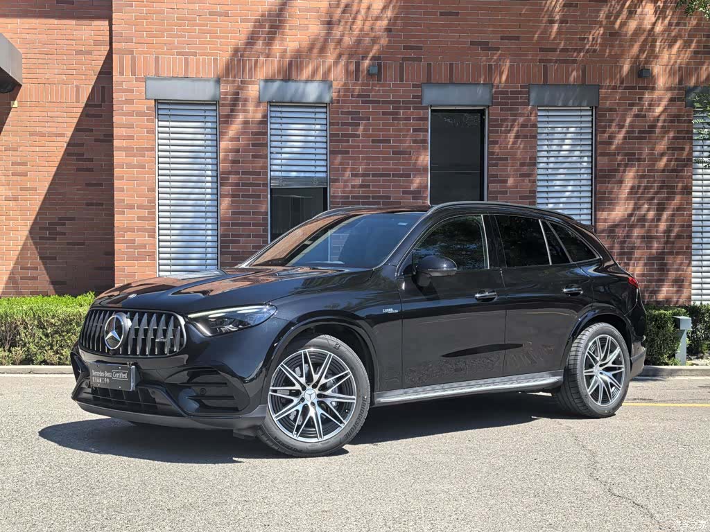 Mercedes-Benz GLC, 2025 1