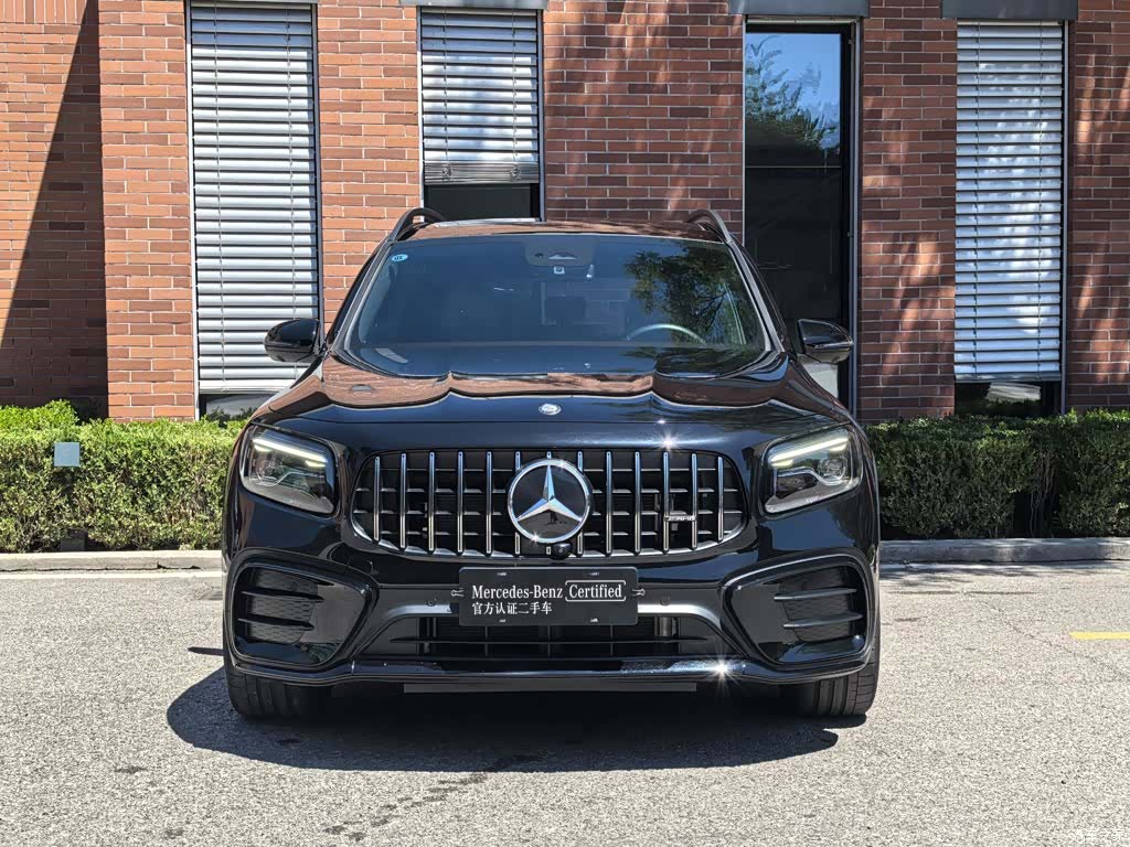 Mercedes-Benz GLB, 2025 2