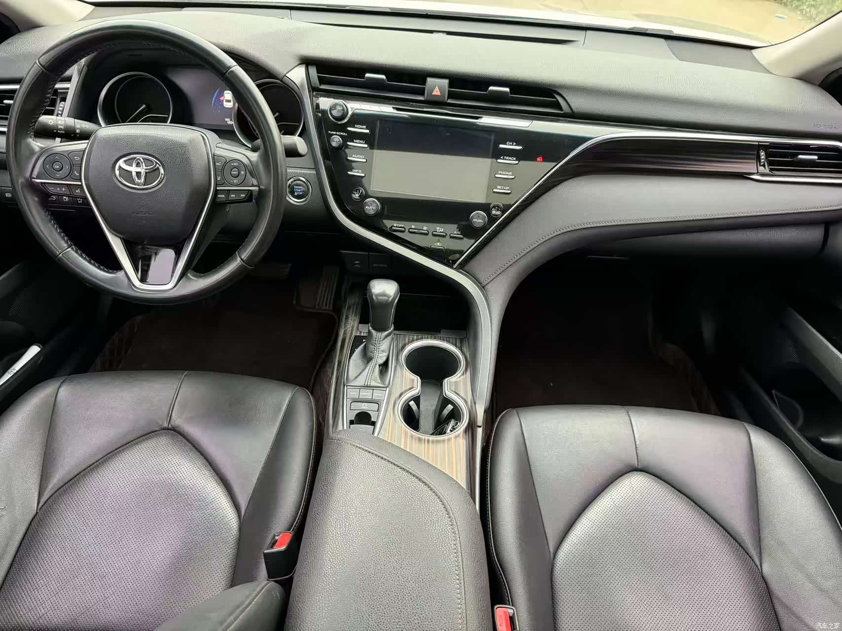 Toyota Camry, 2018 10