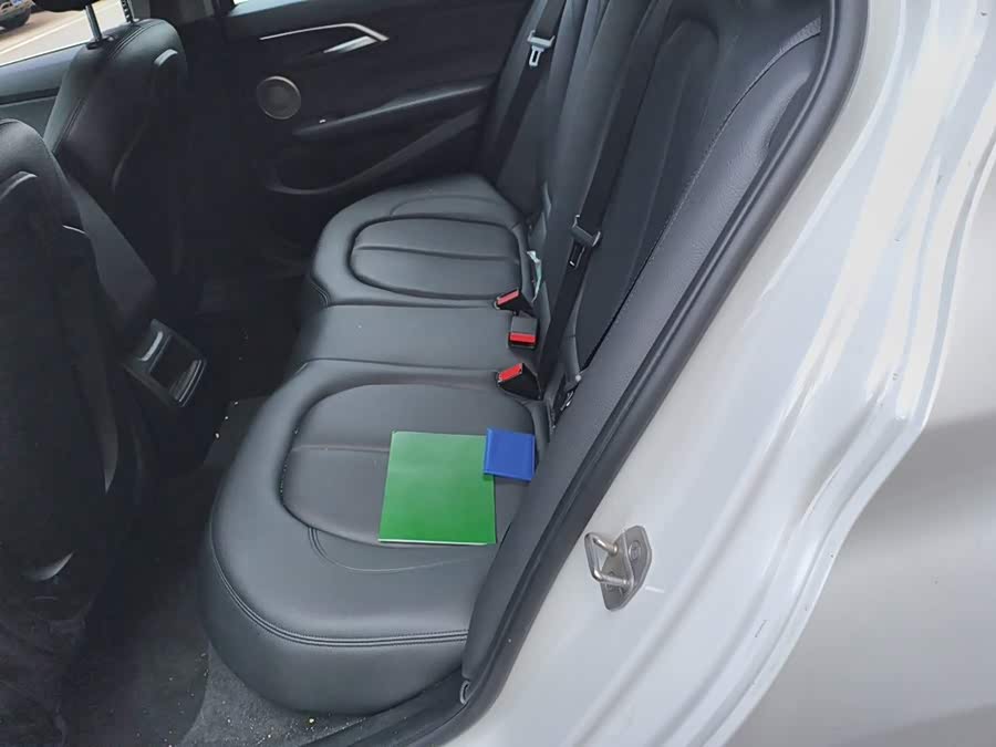 BMW 1 Series 2021, фото 13