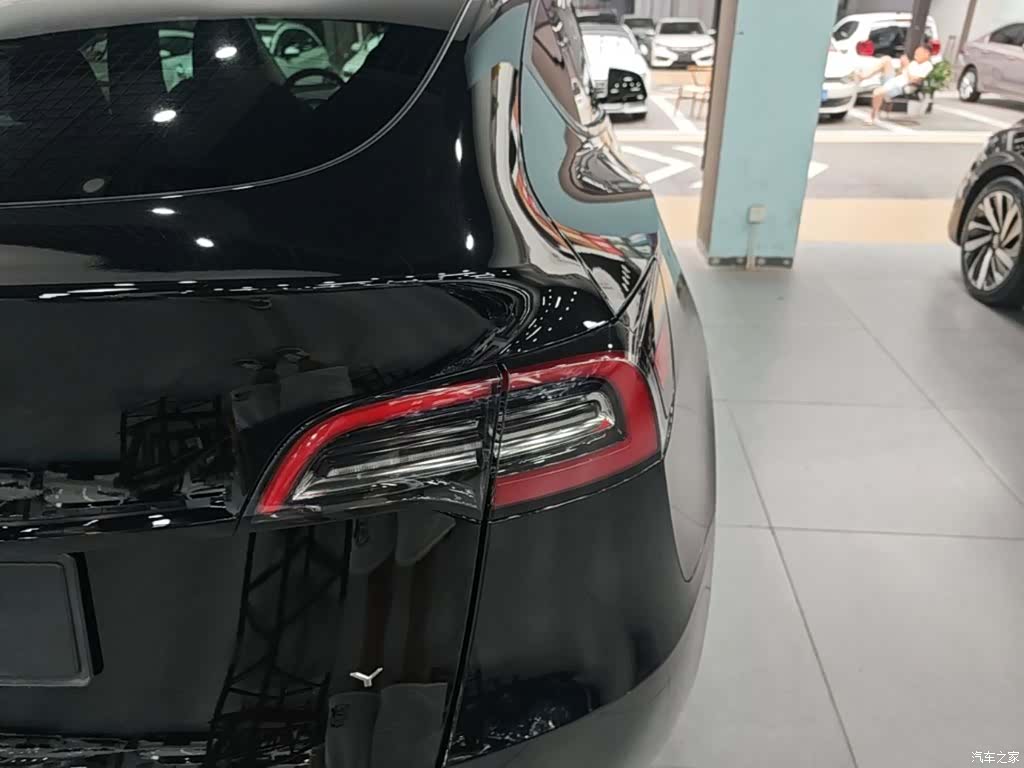 Tesla Model Y, 2023 8