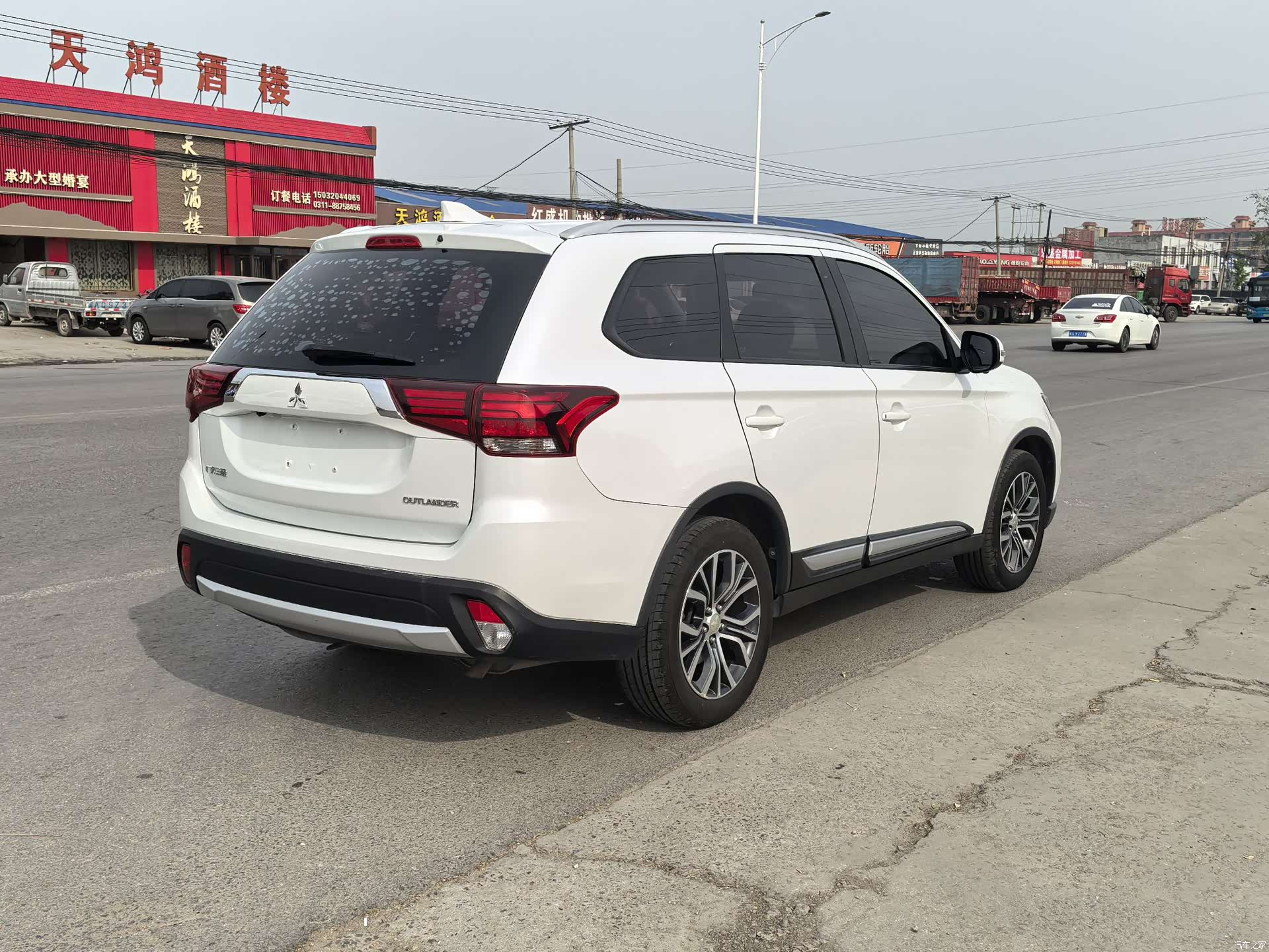 Mitsubishi Outlander, 2018 4