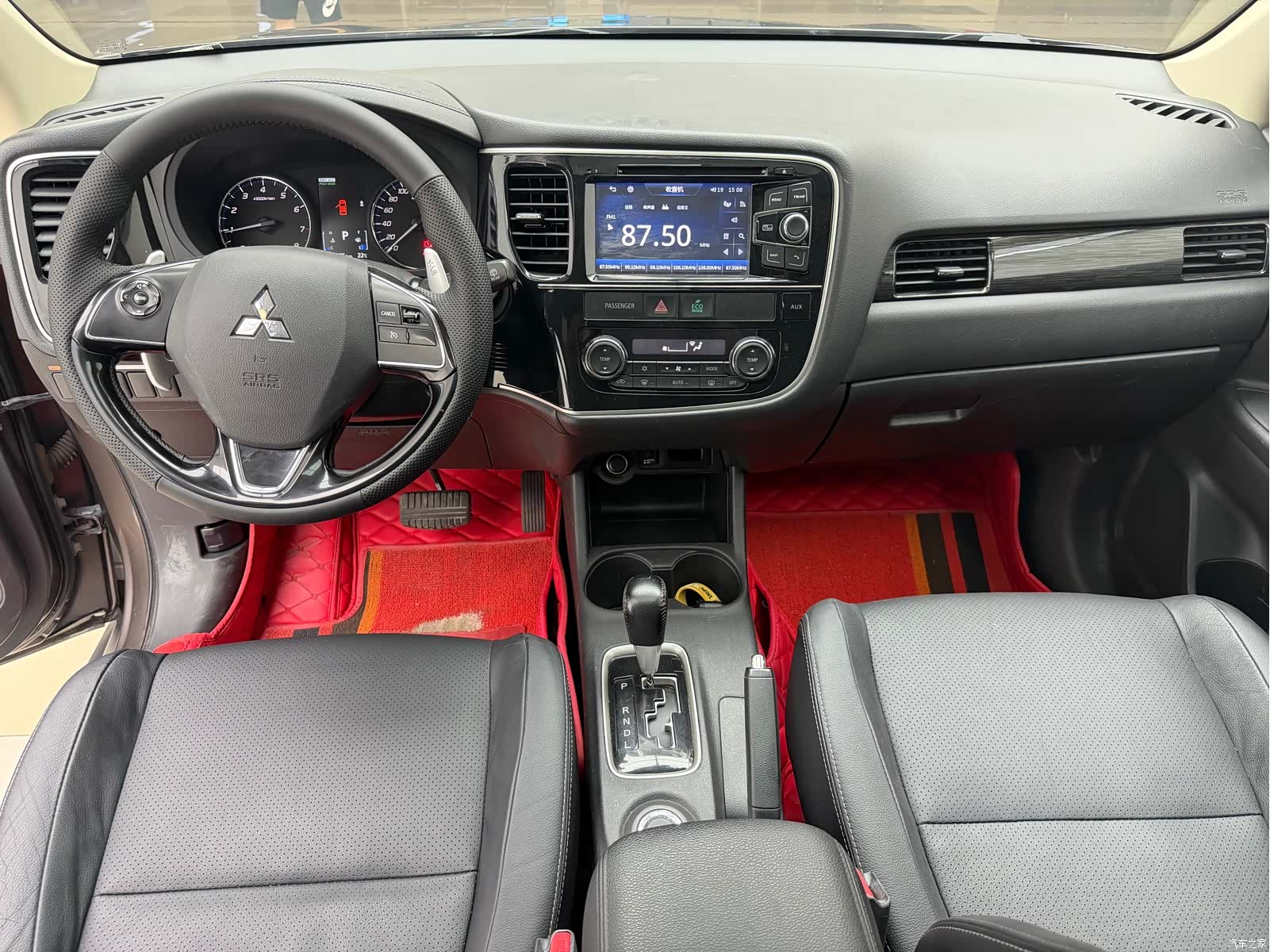 Mitsubishi Outlander, 2016 10