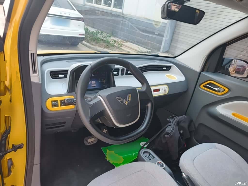 Wuling MINIEV, 2021 10