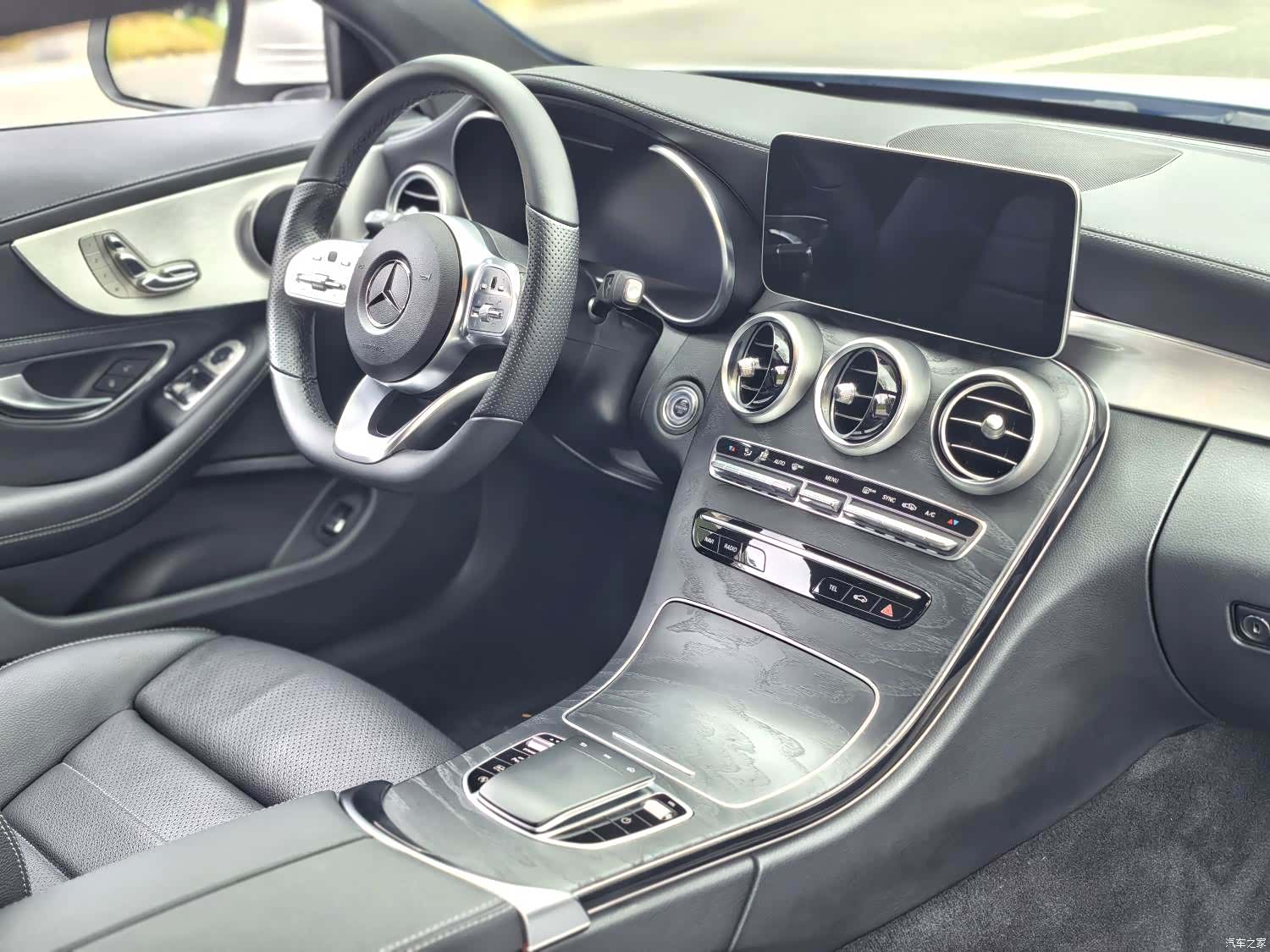 Mercedes-Benz C-Class, 2019 все фото