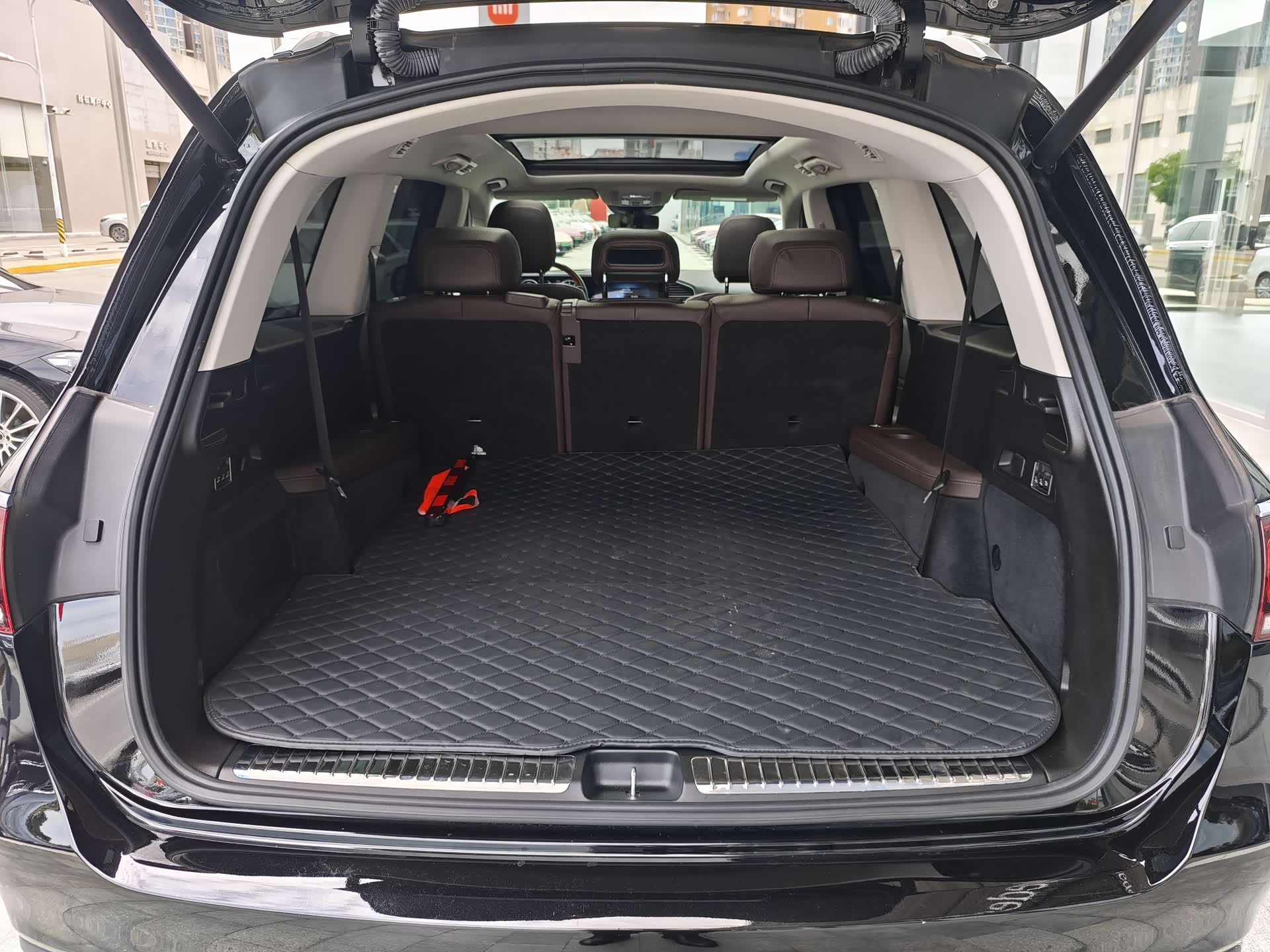 Mercedes-Benz GLS, 2023 9