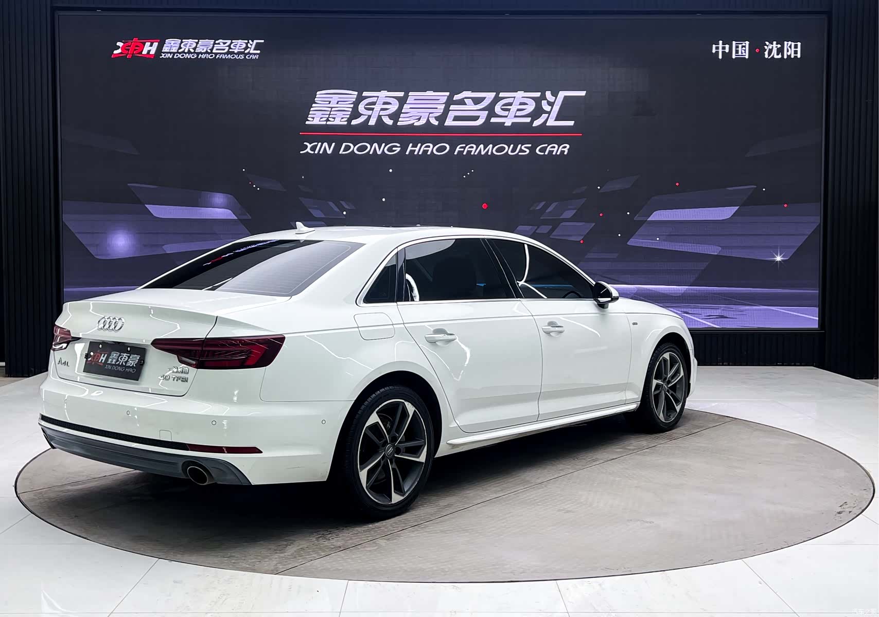 Audi A4L, 2019 6