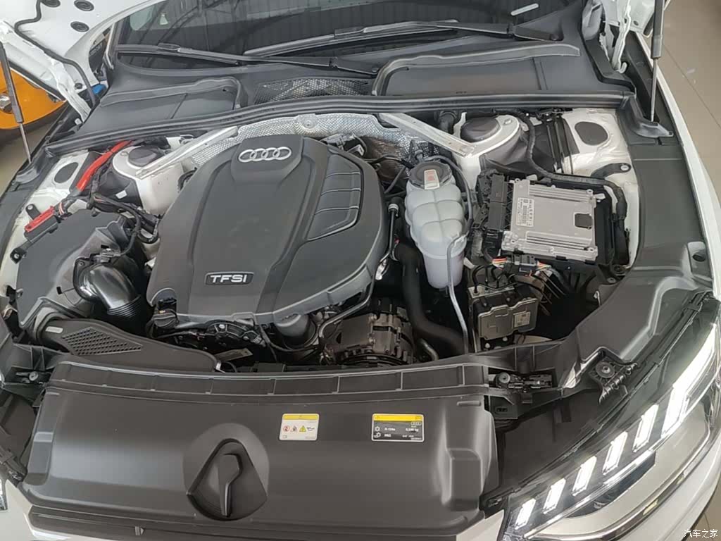 Audi A4L, 2022 20