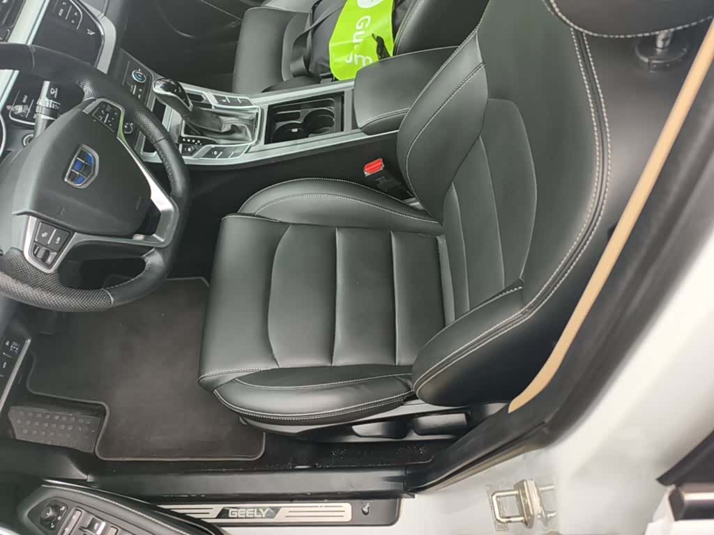 Geely Emgrand, 2018 15