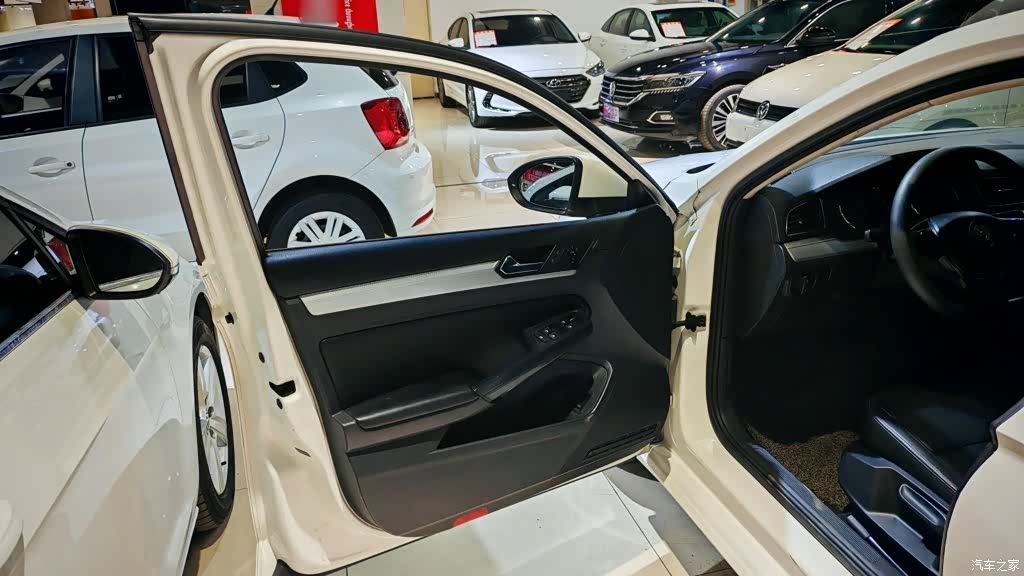 Volkswagen Lamando, 2018 4