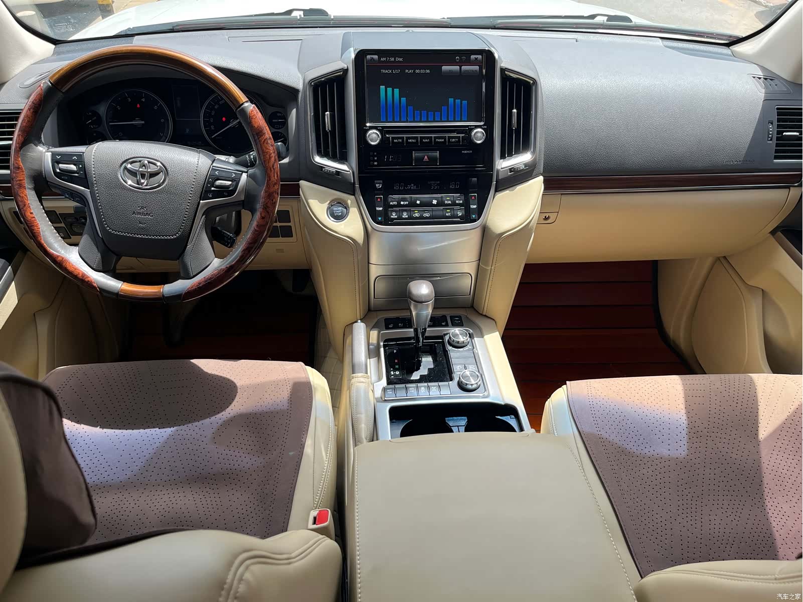 Toyota Land Cruiser, 2017 17