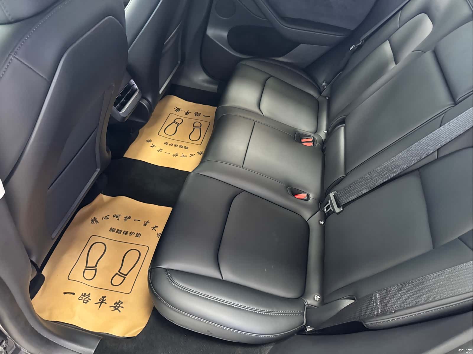 Tesla Model Y, 2022 10