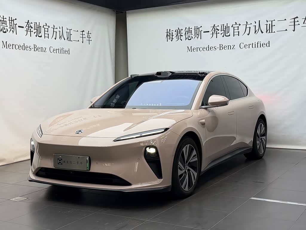NIO ET5
