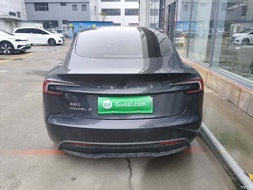 Tesla Model 3, 2024 6