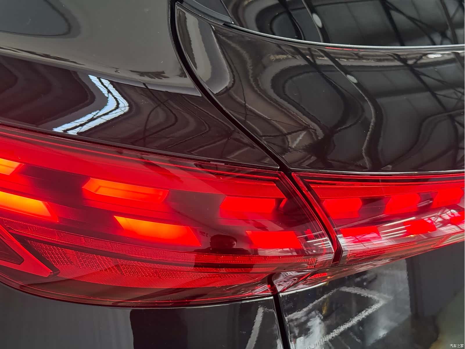 Audi Q5L, 2026 10