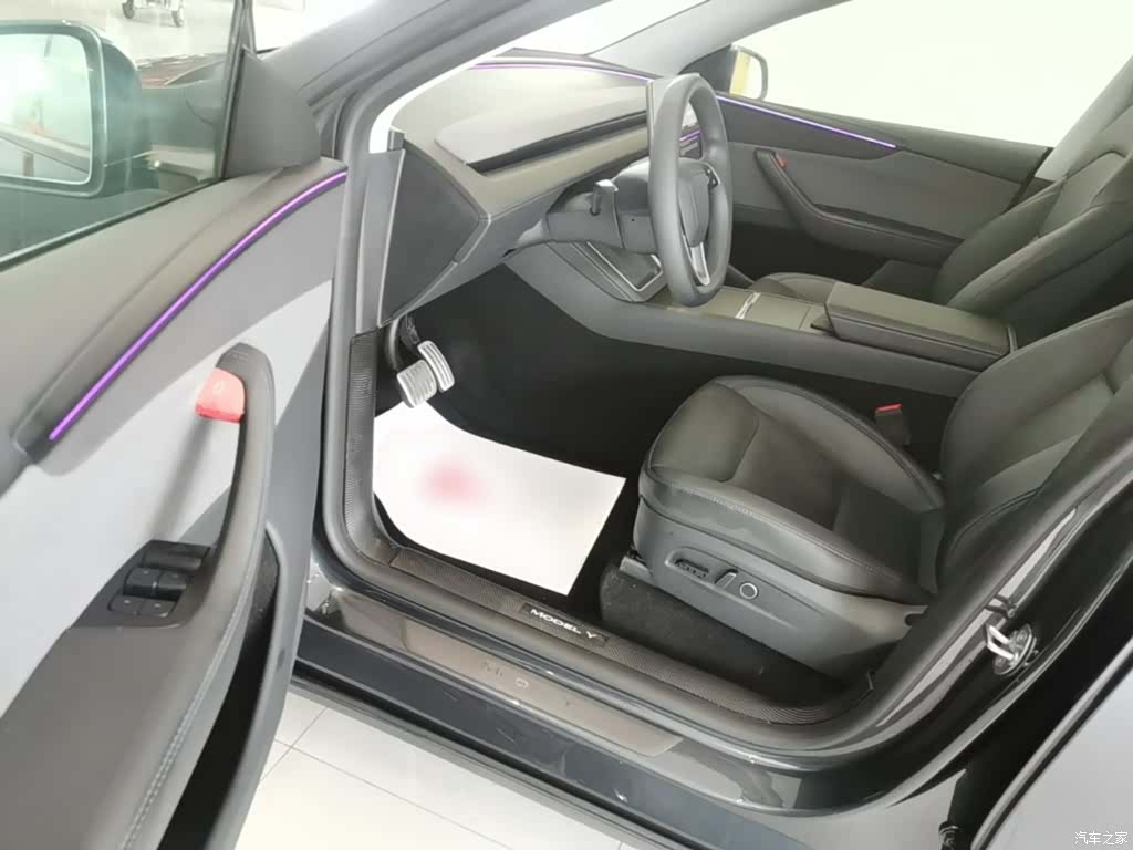 Tesla Model Y, 2025 15