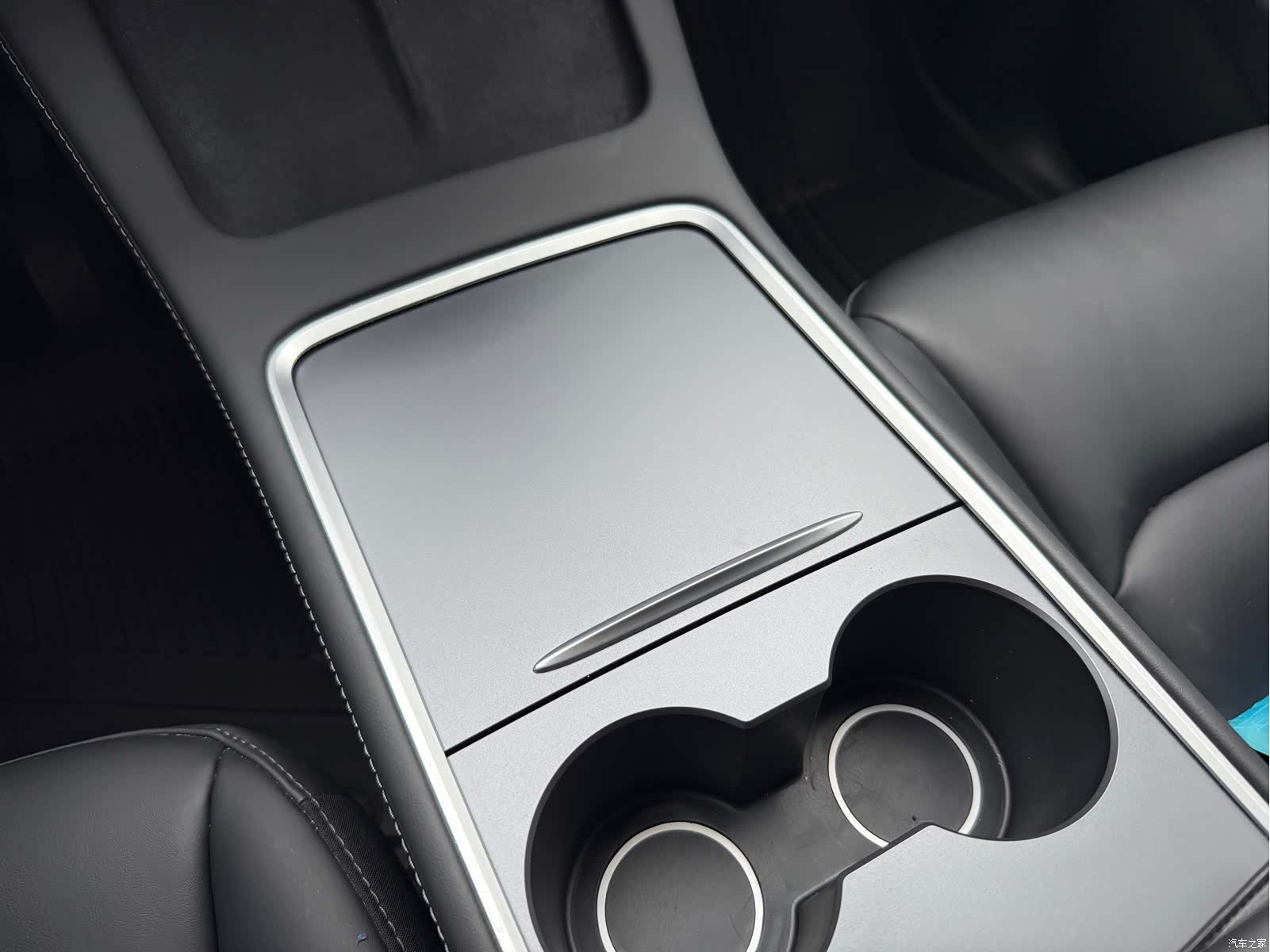 Tesla Model Y, 2022 11
