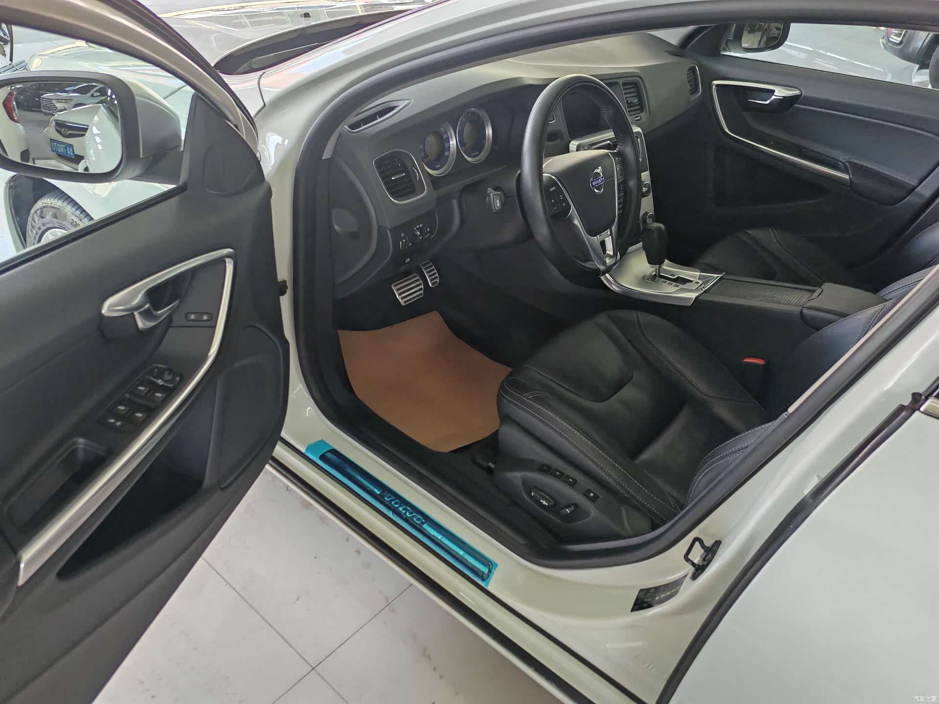 Volvo V60, 2012 6