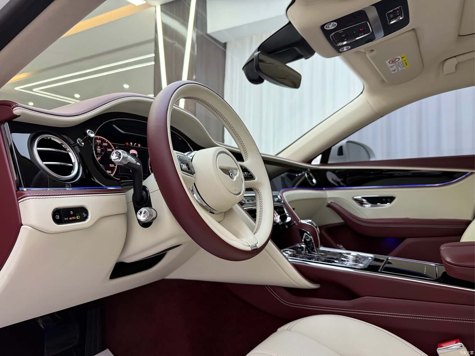 Bentley Flying Spur, 2024 все фото