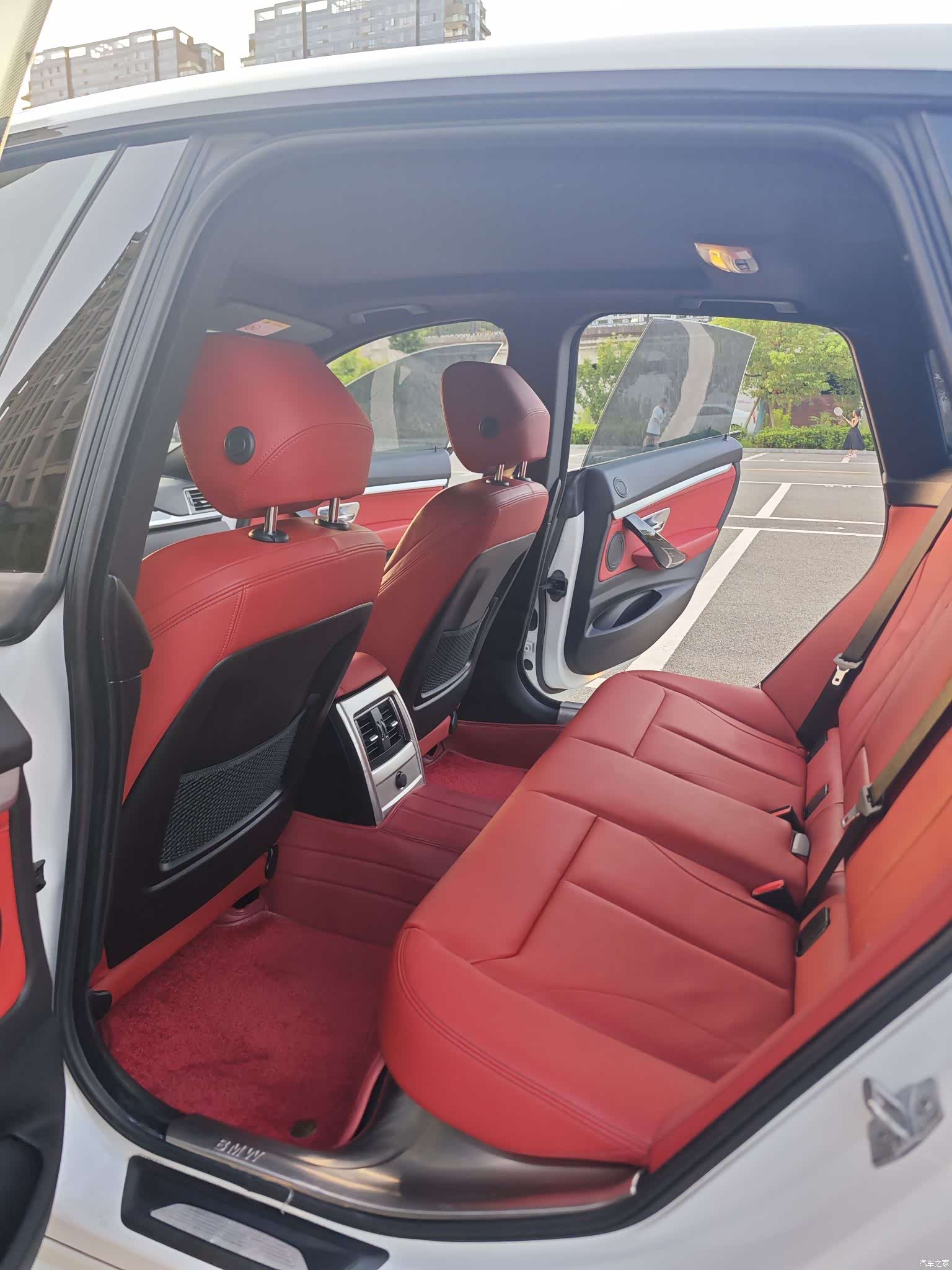 BMW 3 Series, 2020 6