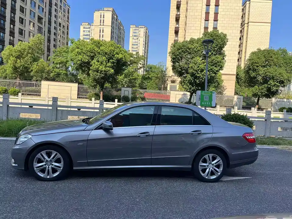 Mercedes-Benz E-class Mercedes-Benz E-class