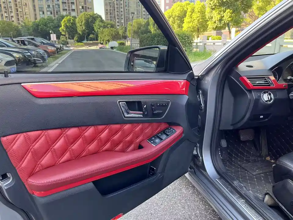 Mercedes-Benz E-class Mercedes-Benz E-class