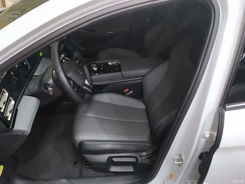 BYD Qin, 2025 15