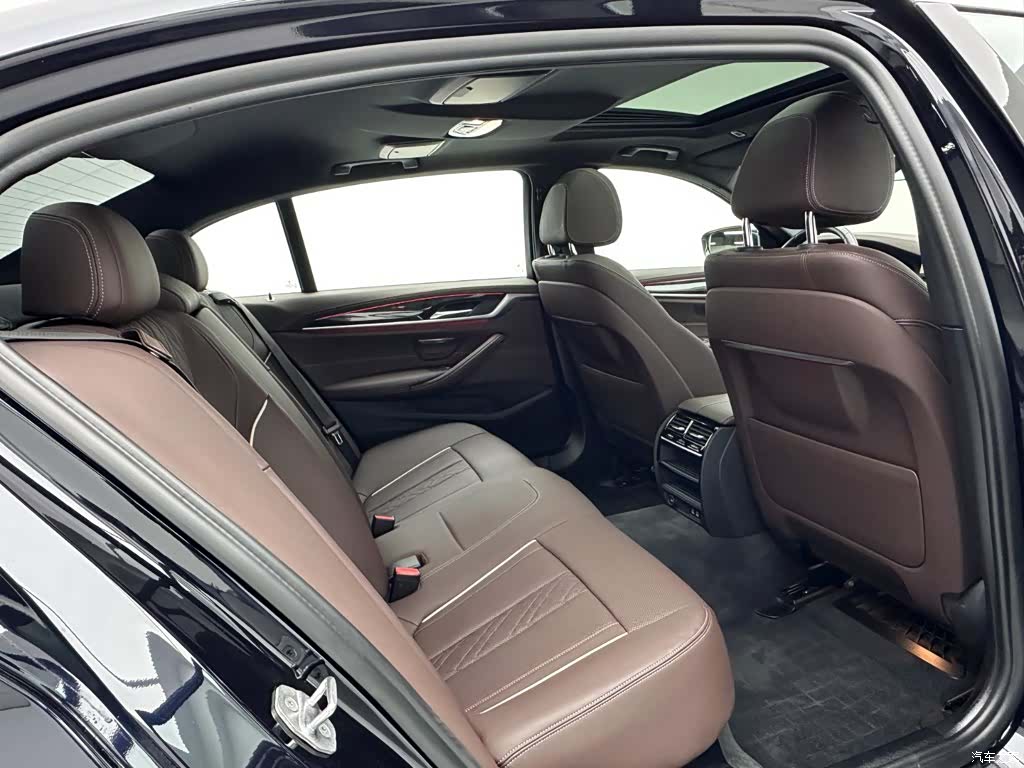 BMW 5 Series, 2022 20
