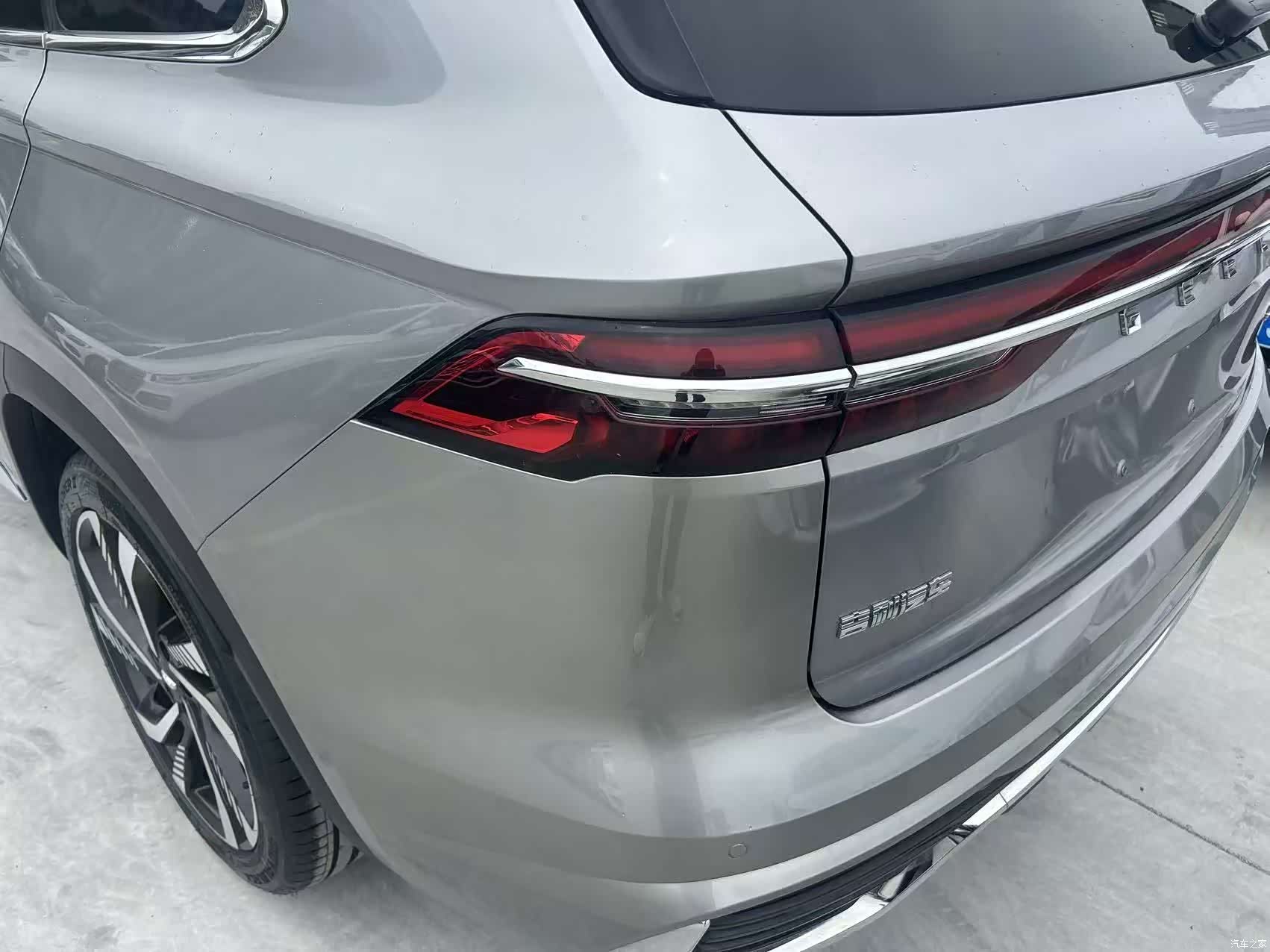 Geely Xingyue L, 2023 7