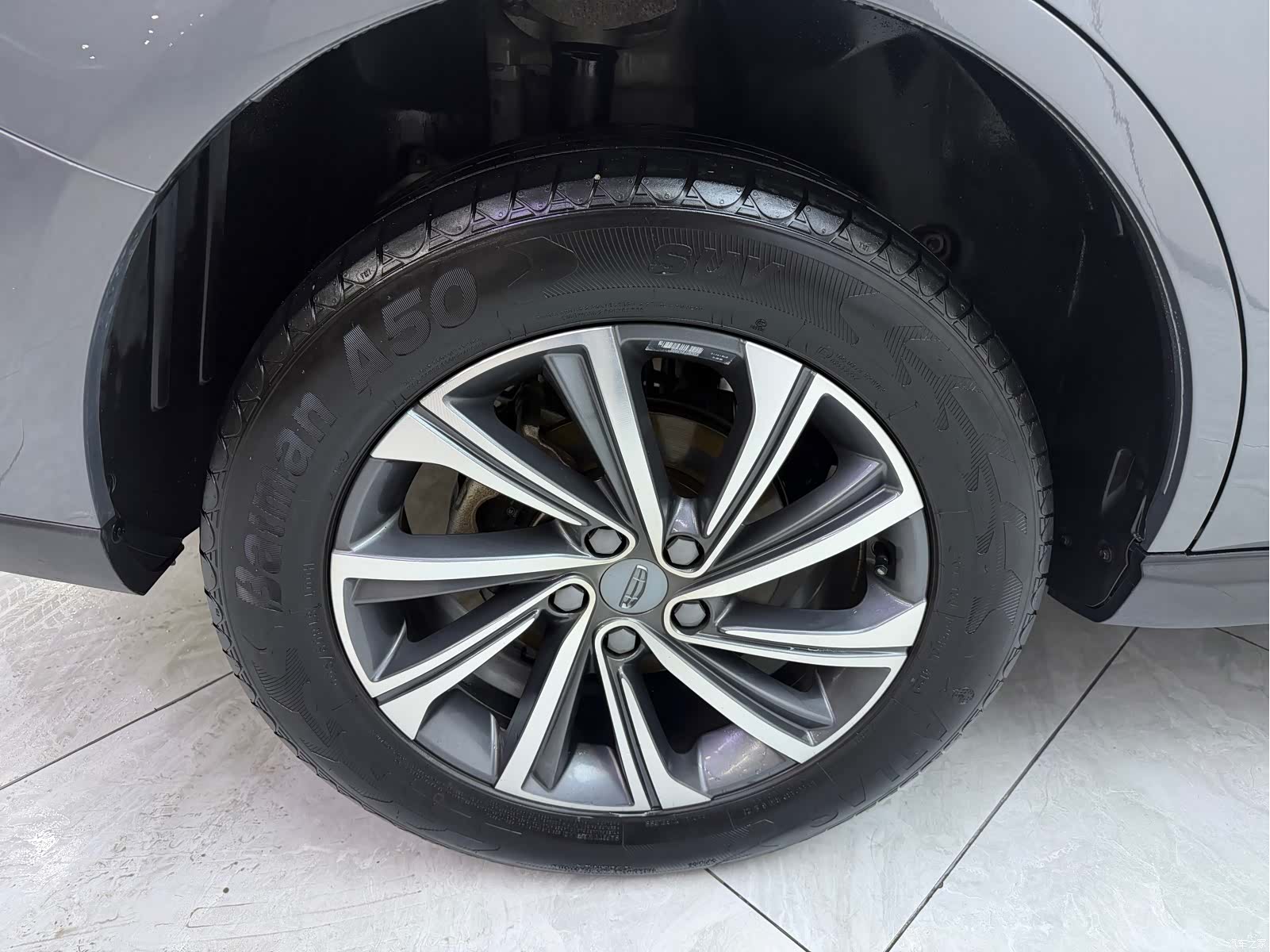 Geely X6, 2022 22