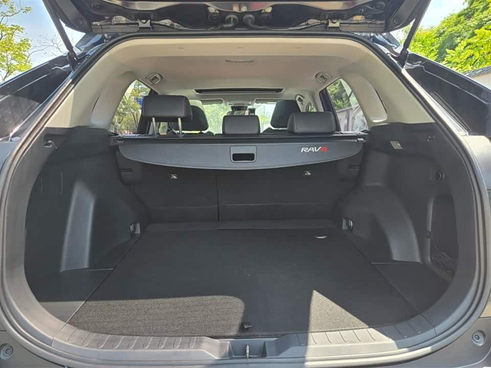 Toyota RAV4 Rongfang