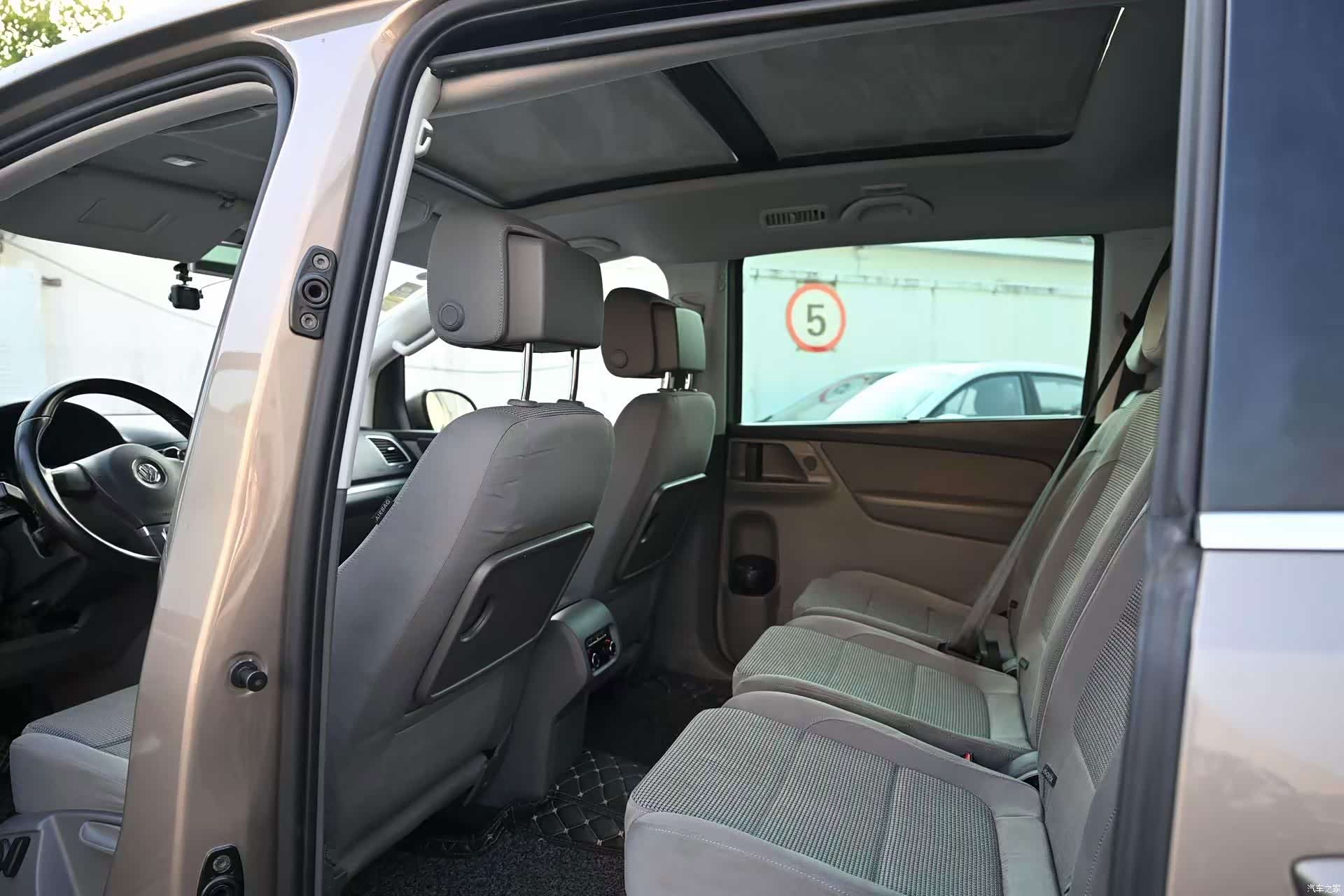 Volkswagen Xia, 2016 8