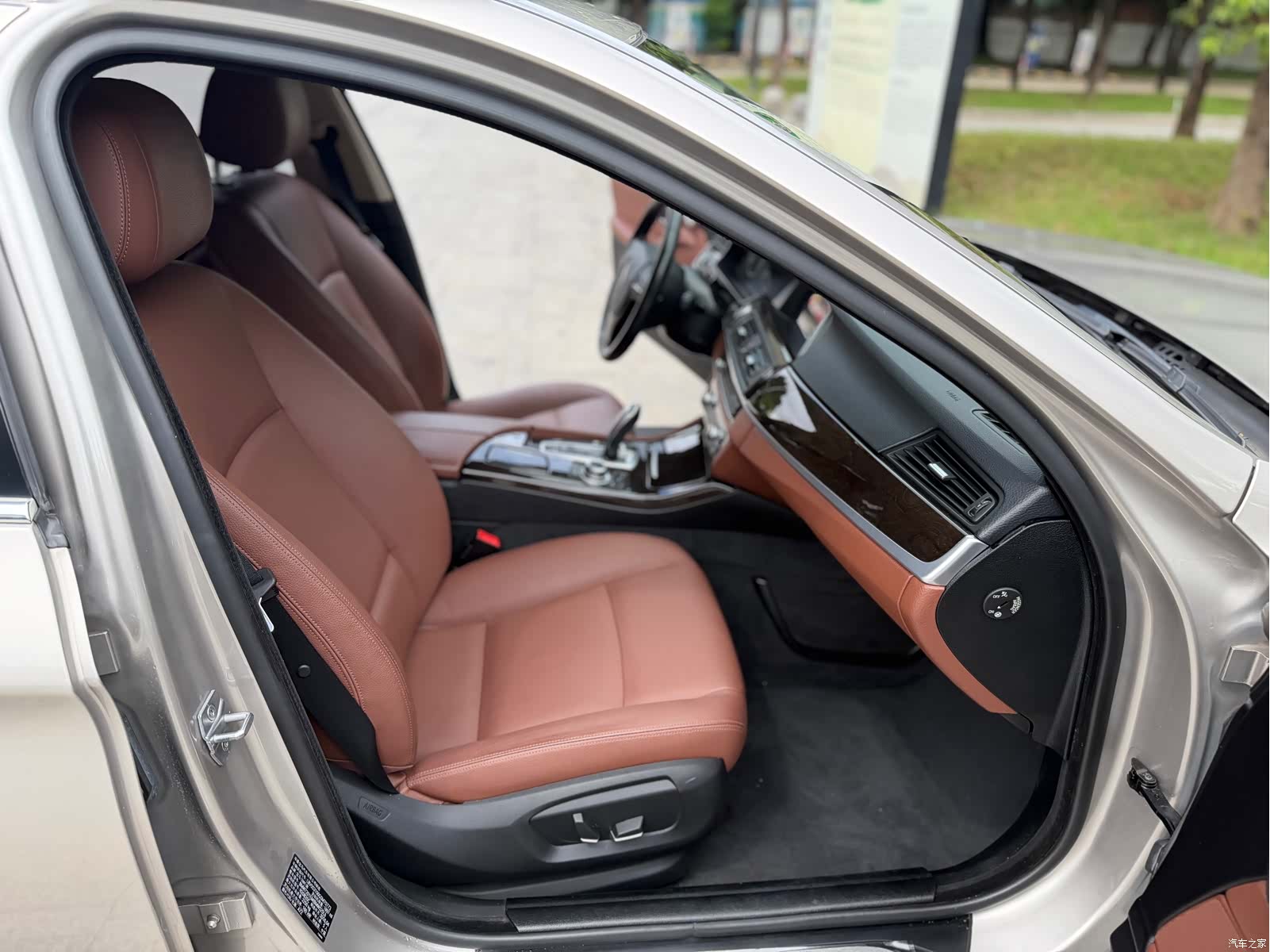 BMW 5 Series, 2016 10