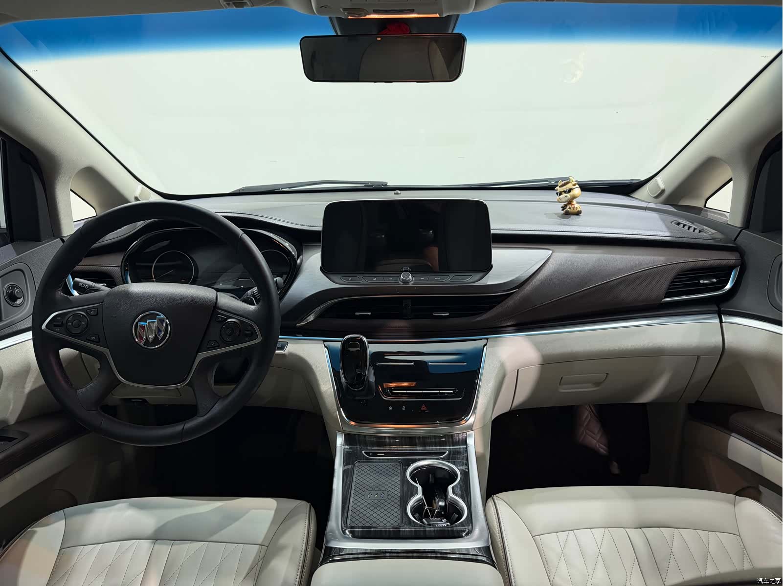 Buick GL8, 2022 все фото