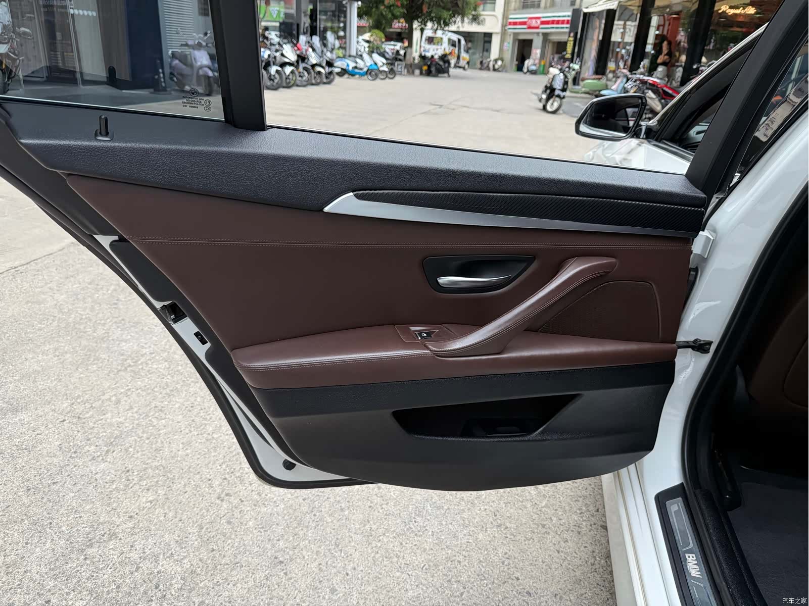 BMW 5 Series, 2016 10