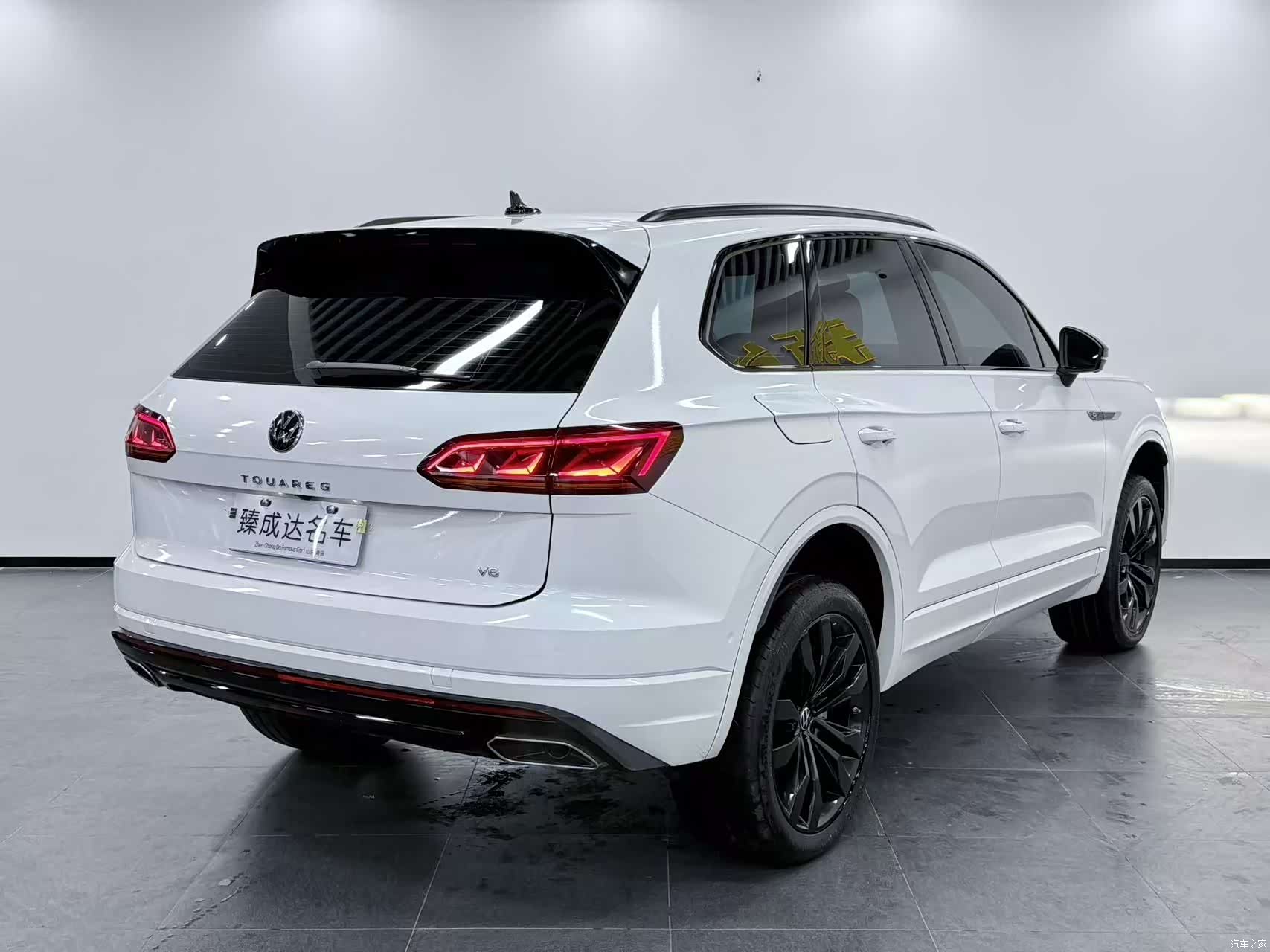 Volkswagen Touareg, 2021 все фото