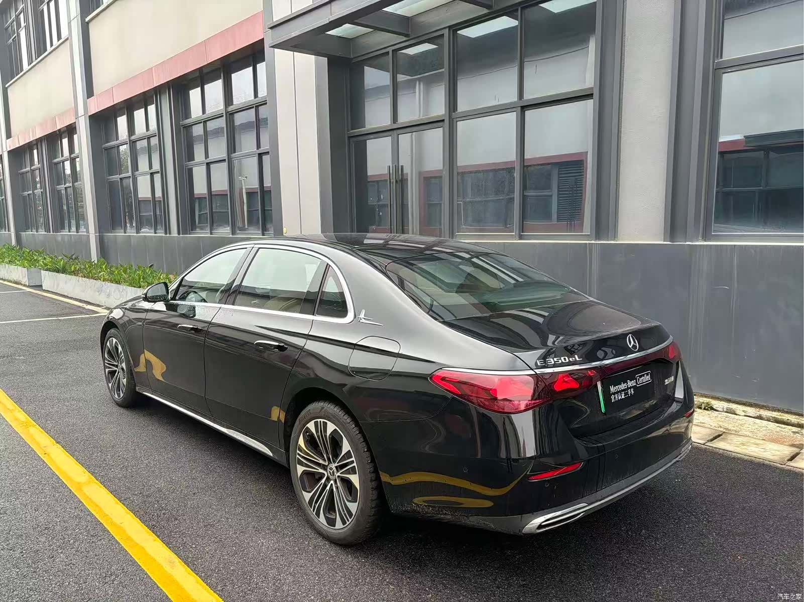 Mercedes-Benz E-Class, 2024 4