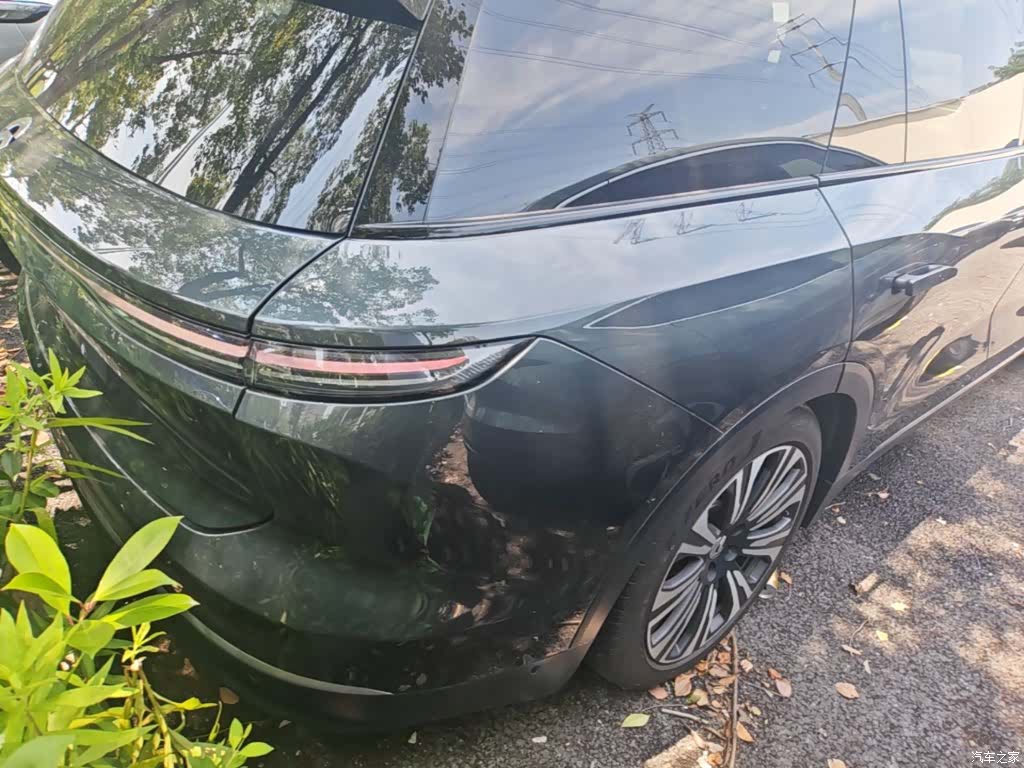 NIO ES8, 2024 8