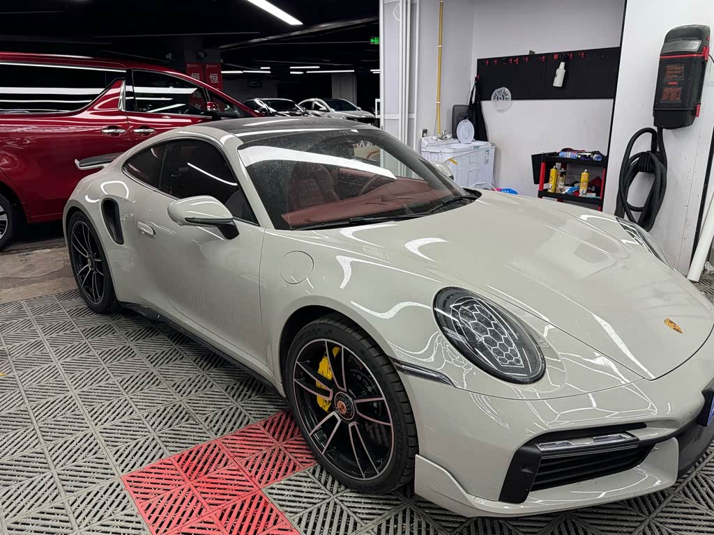 Porsche 911 2022 Turbo S 3.7T